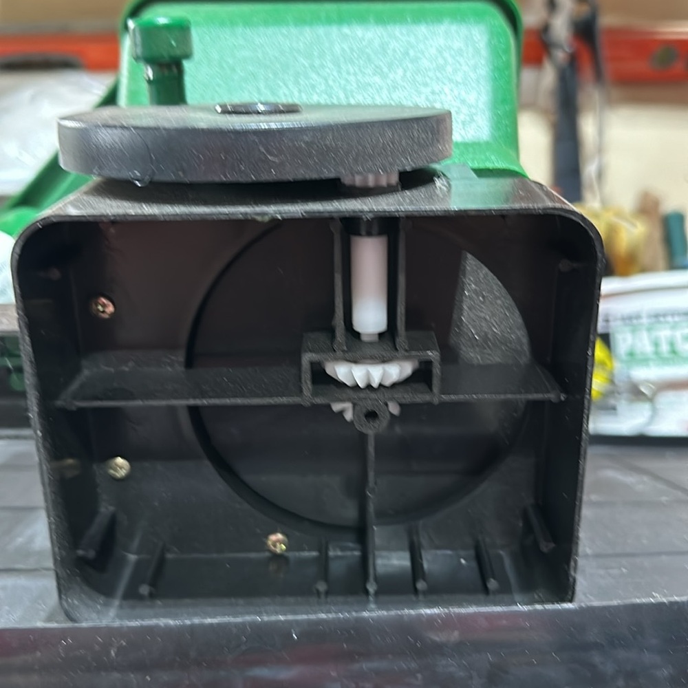 Seed Hand Spreader - Picture 5 of 7